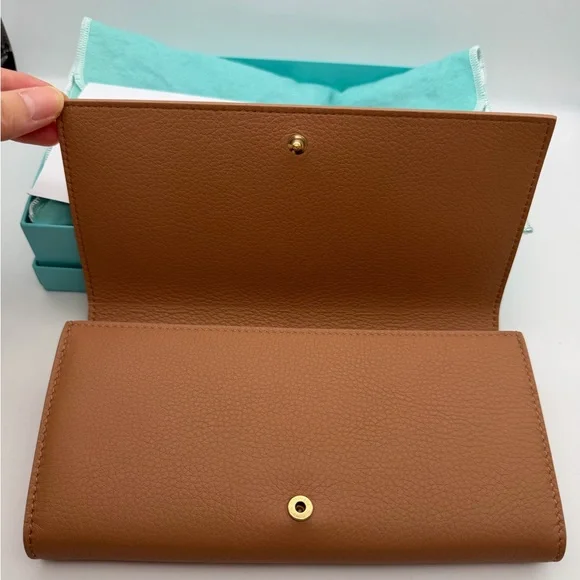 Tiffany & Co. New clay brown Continental Flap Wallet Leather - Picture 2 of 12